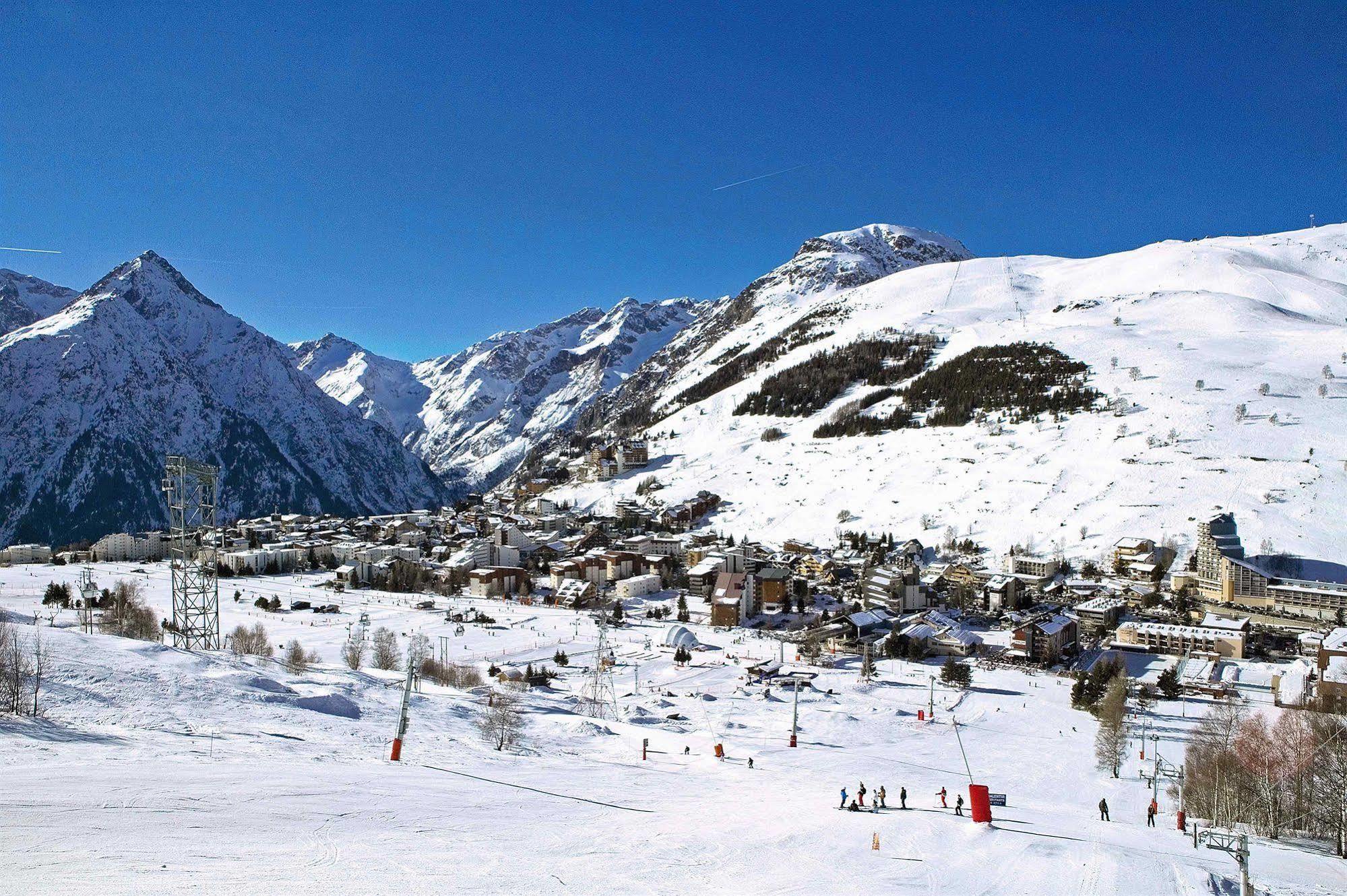 Hotel Les 2 Alpes L'Oree Des Pistes Les Deux Alpes Exterior photo